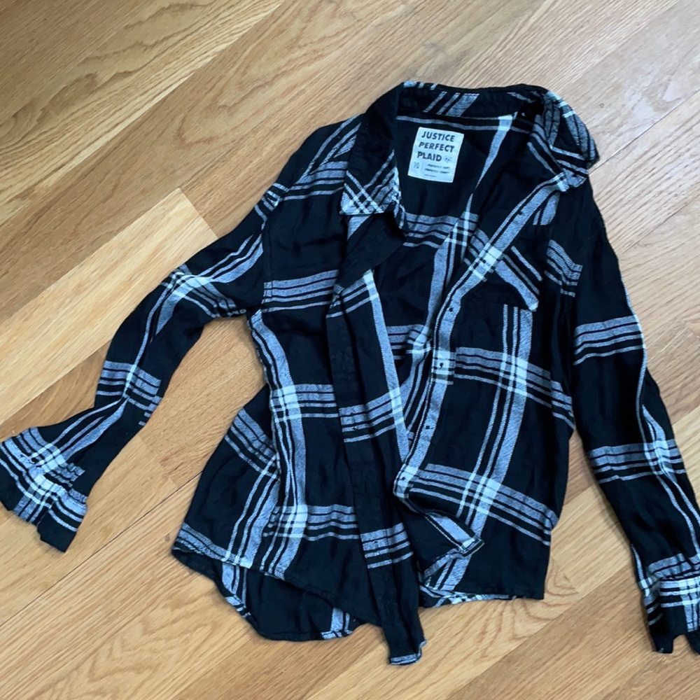 Girls plaid long sleeve button down shirt